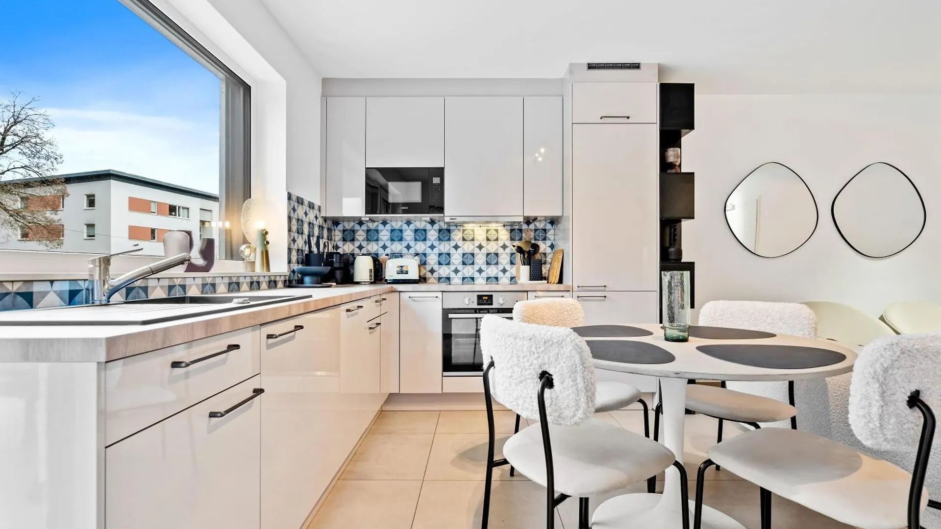 Elegant Comfort Modern Apartment In Limpertsberg Luxembourg